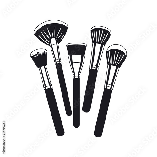 set of applicators make up brushes accessories