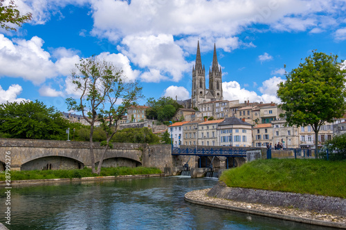A view of Niort from the quay of Sevre Niortaise river, Deux-Sevres, Poitou-Charentes region, France © kateafter