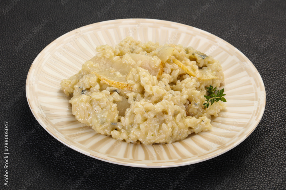 Risotto with pear and gorgonzola Risotto with pear and gorgonzola