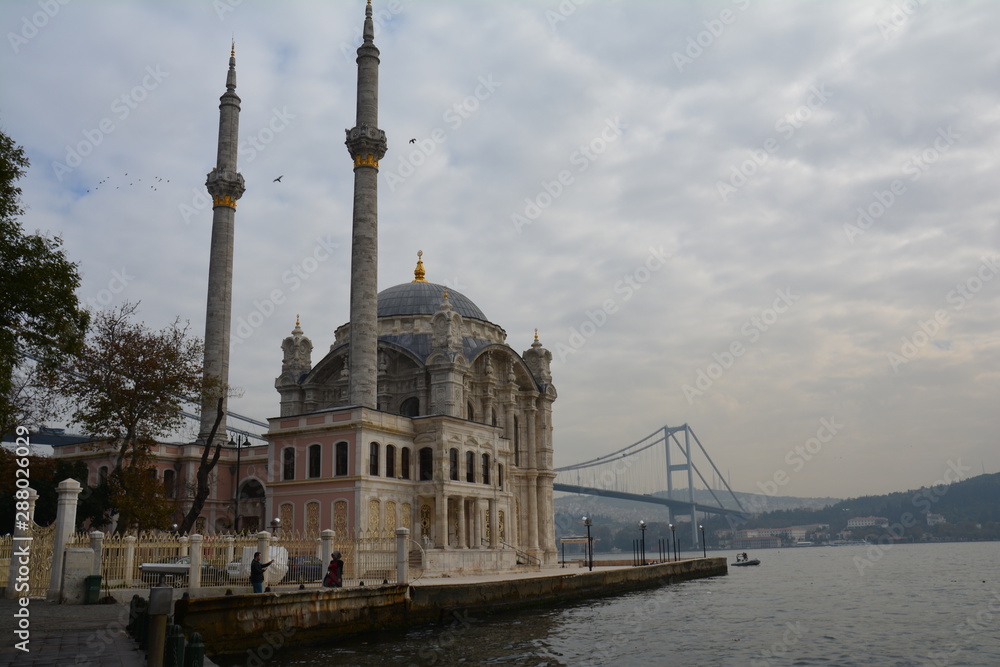 Naklejka premium Mosquée Ortakoy Istanbul Turquie