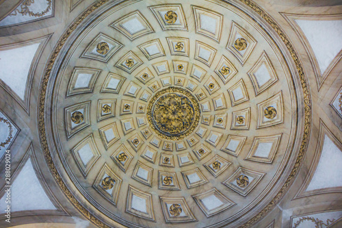 Obraz na płótnie view from below the roof of the dome of the reggia di caserta, Italy