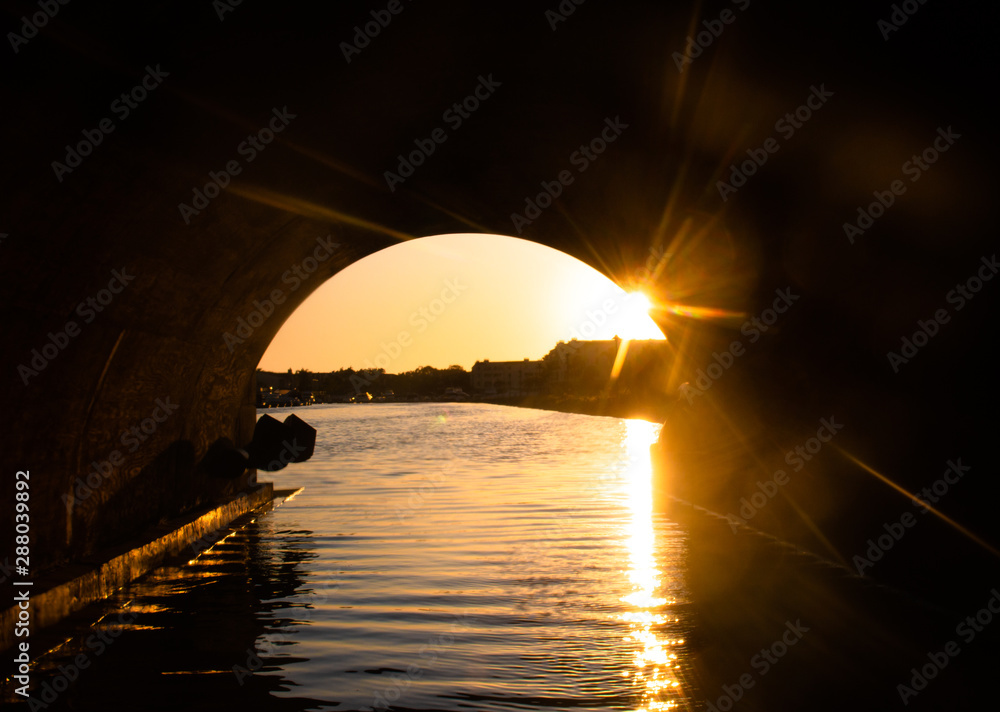 Obraz premium Channel Islands Harbor in Oxnard California at Sunset