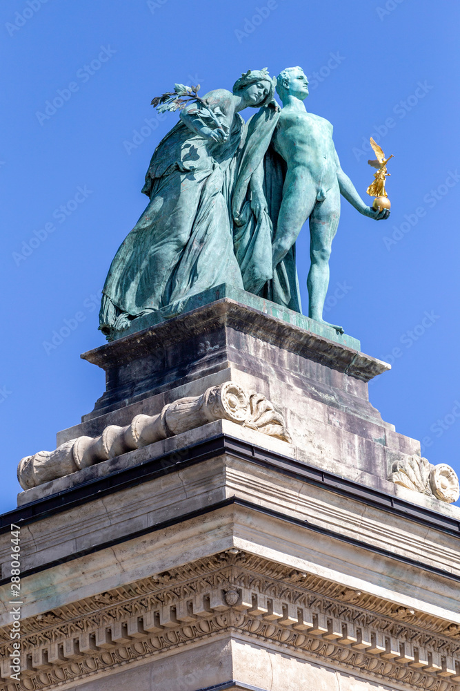 Obraz premium Hero Square in Budapest, Hungary
