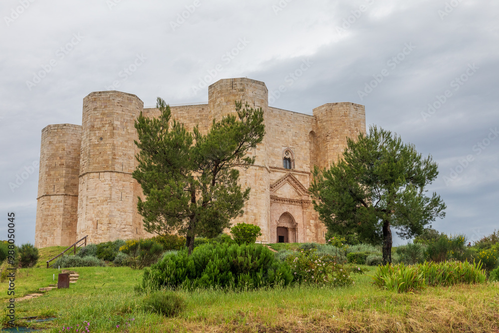 Italy, Apulia, Province of Barletta-Andria-Trani, Andria. Castel del Monte. Octagonal castle built during the 1240s by the Emperor Frederick II.