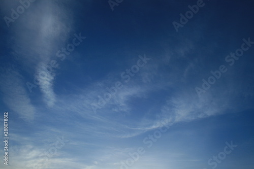 If you adore blue sky and clouds, this picture is definitely for you) Just look at this dramatic day, at this atmosphere (´｡• ᵕ •｡`)