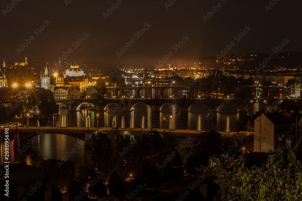 Praga nocturno