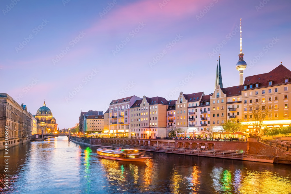Fototapeta premium Berlin skyline with Spree river at sunset twilight