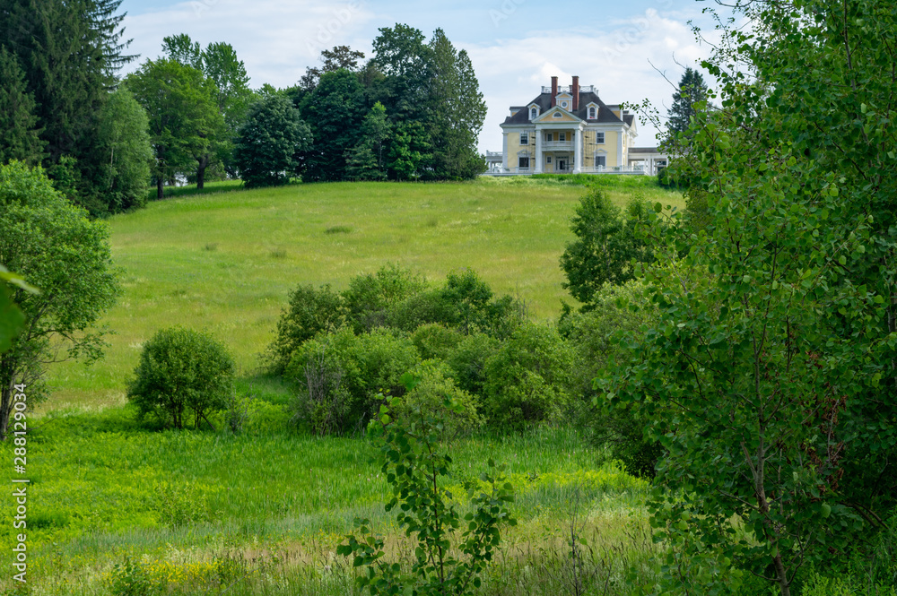 Mansion on the Hilltop Mansion on the Hilltop
