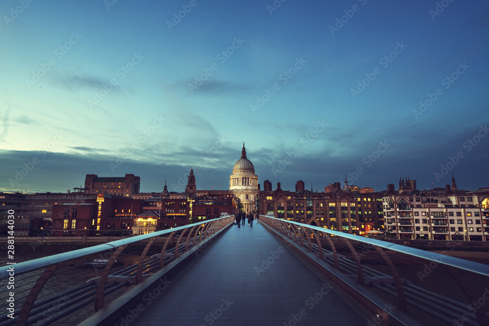 Obraz premium Millenium Bridge, with St. Paul's Cathedral, UK