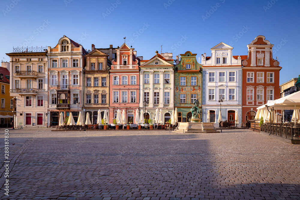 Poznan. Traditional tenements at the Old Town Square