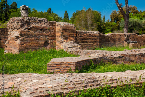 Tableau sur toile Detail of the walls of the ruins at the Flavian Palace also known as the Domus F