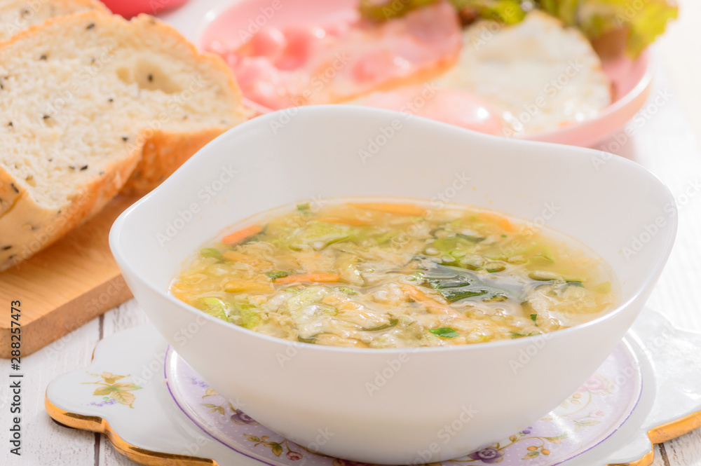 野菜スープ 朝食イメージ 野菜スープ 朝食イメージ
