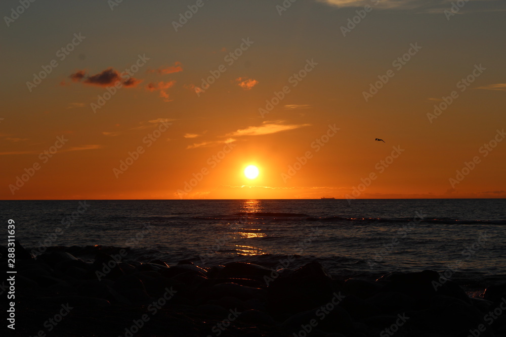 Obraz premium Sonnenuntergang an der Ostsee Heiligendamm in Mecklenburg Vorpommern