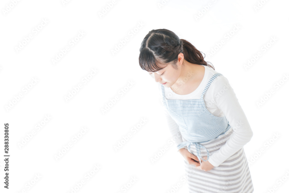 おじぎをする若い主婦 おじぎをする若い主婦