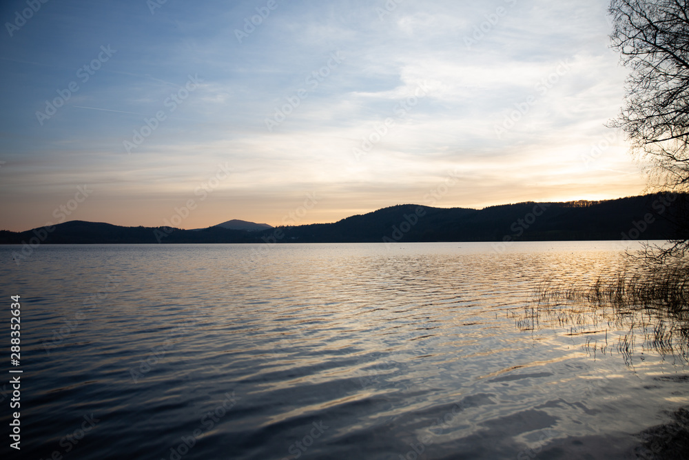 Fototapeta premium Lakeside panorama