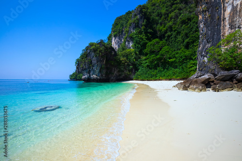 Tropical beach in thailand, Hong island, krabi, thailand. 