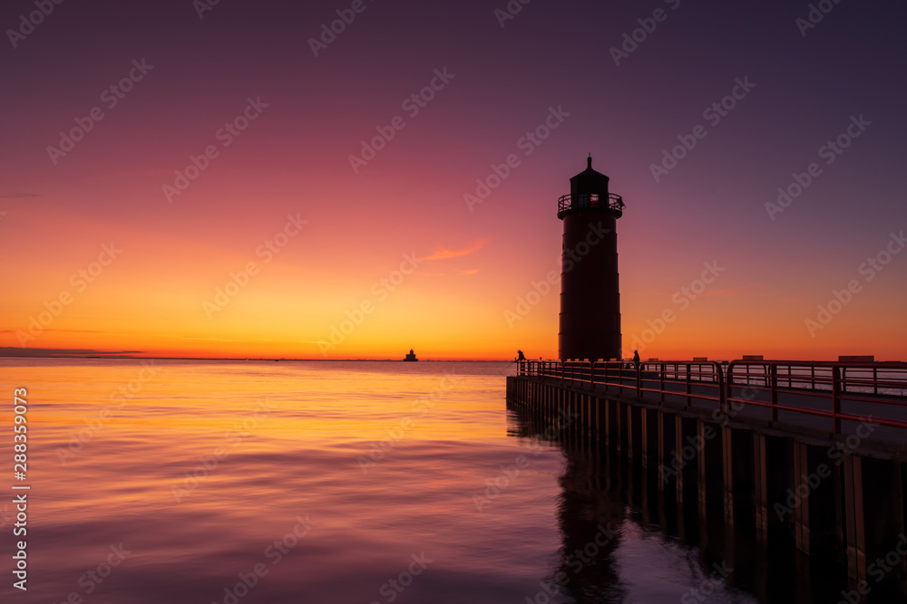 Lighthouse at sunrise on Lake Michigan in Milwaukee, WI