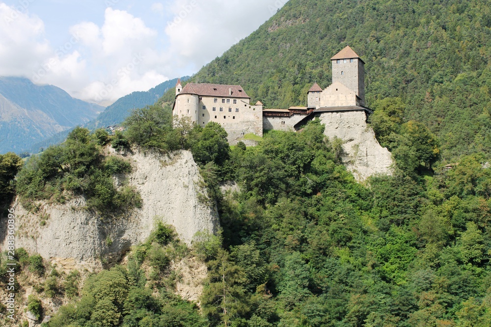Schloss in Südtirol bei Meran