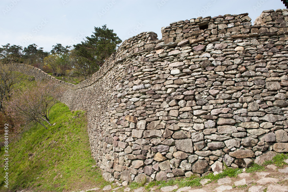 Geumseongsan is an ancient fortress in the Joseon Dynasty.