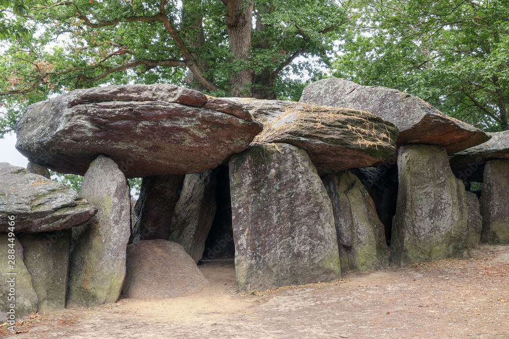 Dolmen La Roche-aux-Fees, the most famous and largest neolithic dolmens in Brittany Dolmen La Roche-aux-Fees, the most famous and largest neolithic dolmens in Brittany