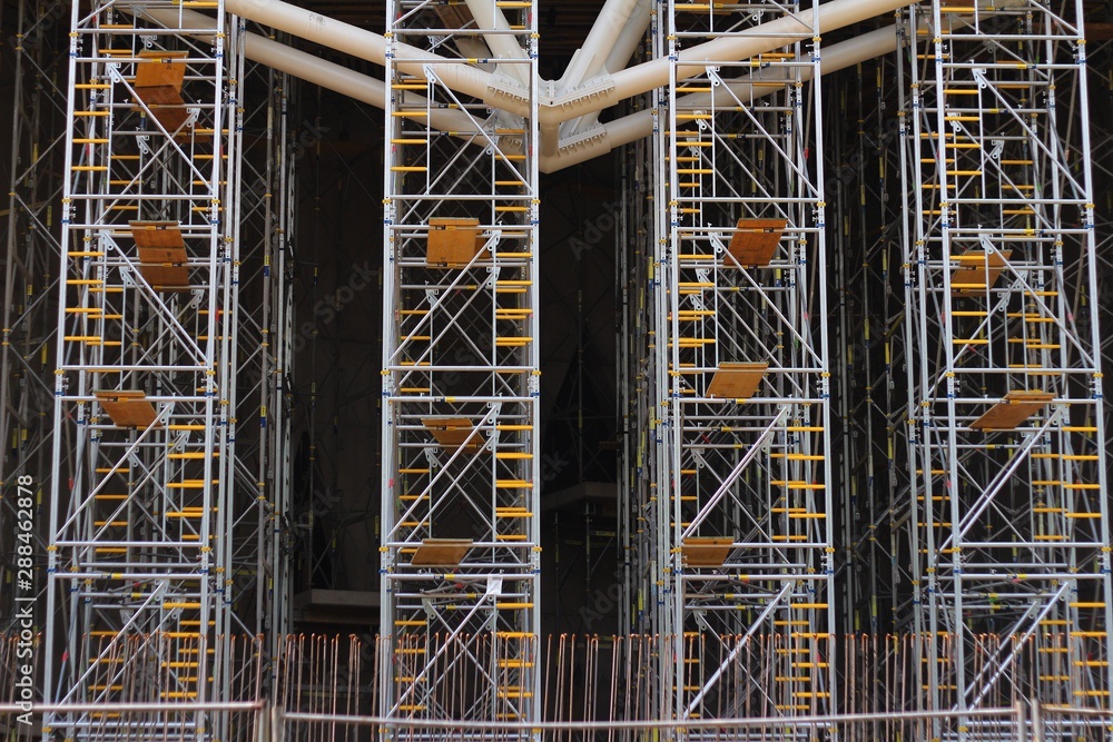 Construction with aluminum scaffolding 02