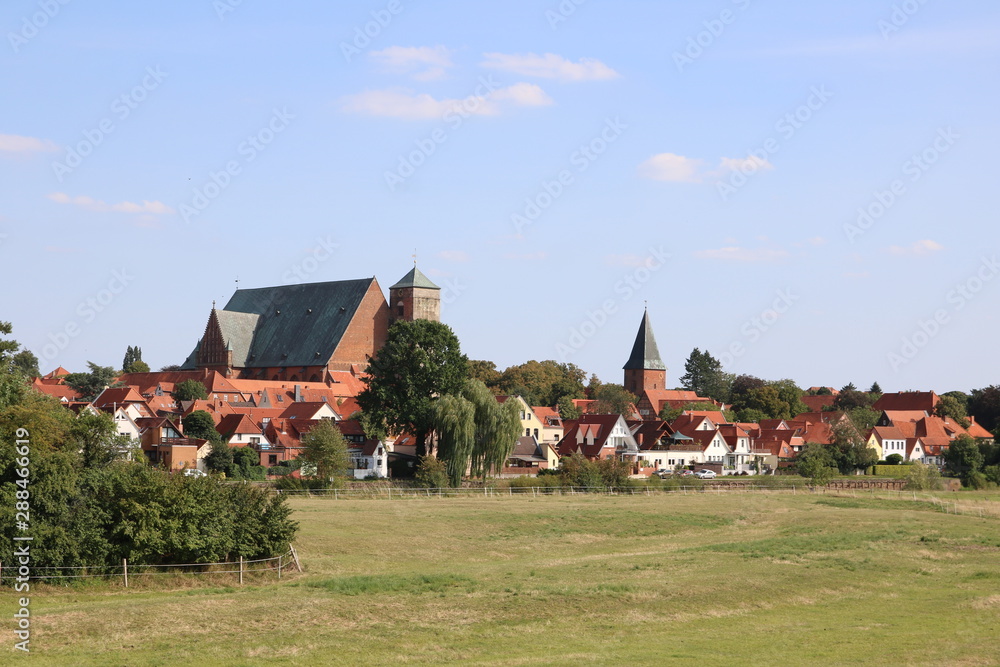 Blick auf den Dom von Verden im Stadtbild