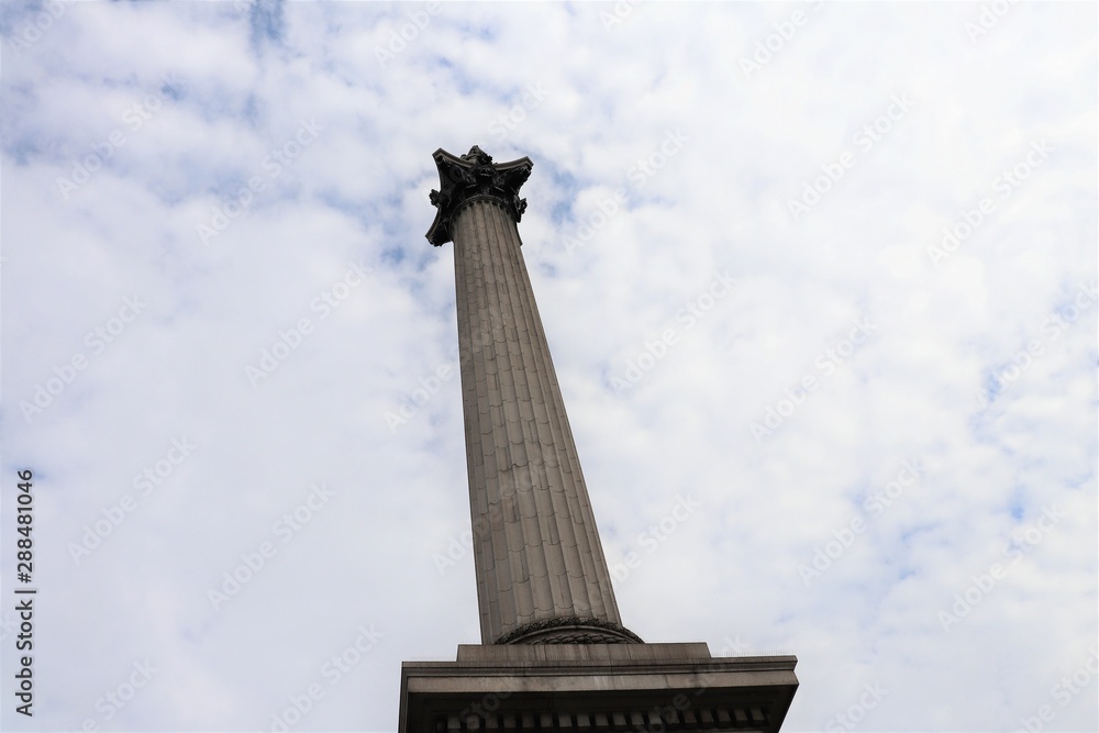Colonne Nelson à Trafalgar Square, construite en 1843 en l'honneur de l'Amiral Horatio Nelson, Londres, Royaume Uni