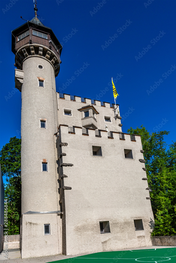 Castle on Mondsberg