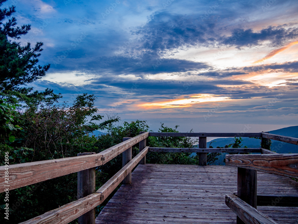Obraz premium 【静岡県伊豆市】戸田峠展望台からの夕景【夏】