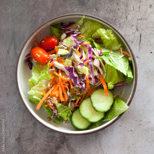 Garden Salad with Carrots a...