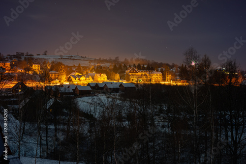 Fototapeta Naklejka Na Ścianę i Meble -  Polańczyk noc sylwestra bieszczady