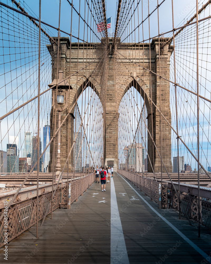 Fototapeta premium Brooklyn Bridge Promenade