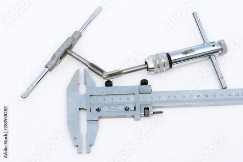 Fotografi Thread cutting tool