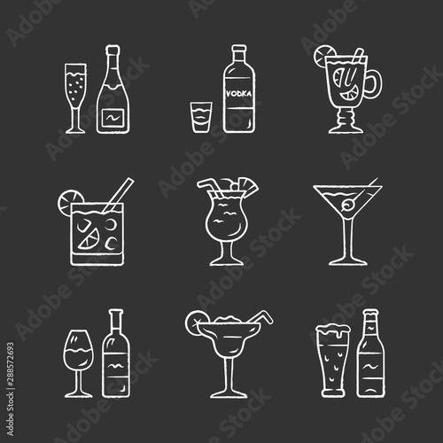 Drinks chalk icons set. Alcohol drinks card. Champagne, vodka, hot toddy, wine, beer, cocktail in lowball glass, martini, margarita, pina colada. Isolated vector chalkboard illustrations