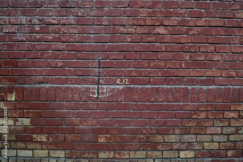 Red_brick_wall_1