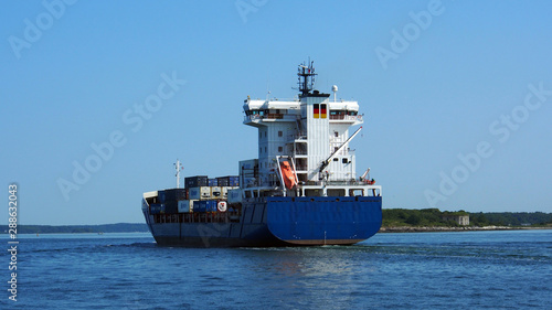Frachtschiff  Frachter  Containerschiff