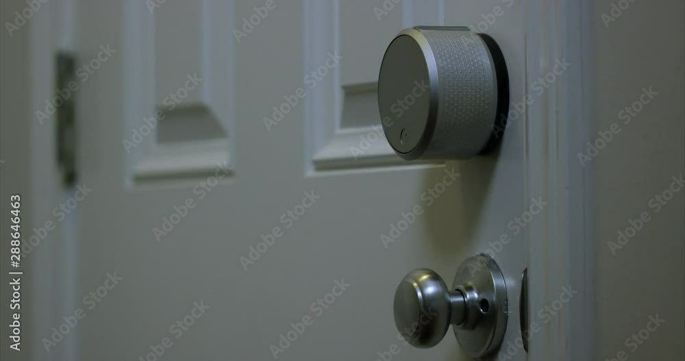 Smart home door lock automatically locks itself once door is closed