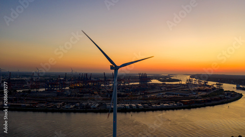 Sunset Hamburger Hafen