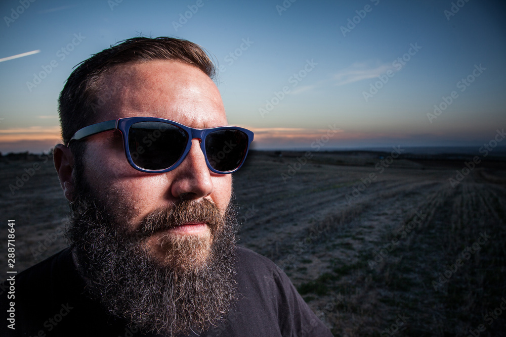 portrait_02 portrait_02
