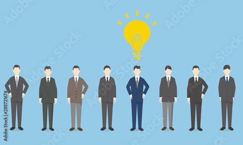 ビジネスマンとアイディアマークのイラスト