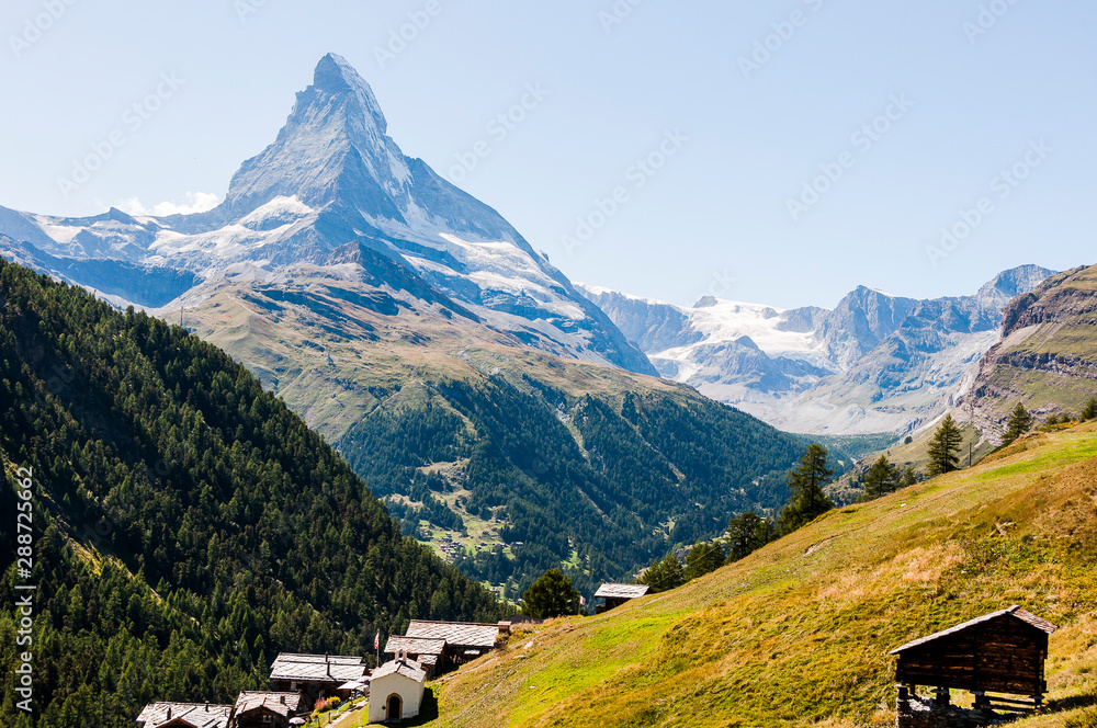 Zermatt, Findeln, Matterhorn, Sunnegga, Bergkapelle, Alpen, Gletscher, Wallis, Weiler, Alm, Bergwiesen, Bergblumen, Sommer, Schweiz