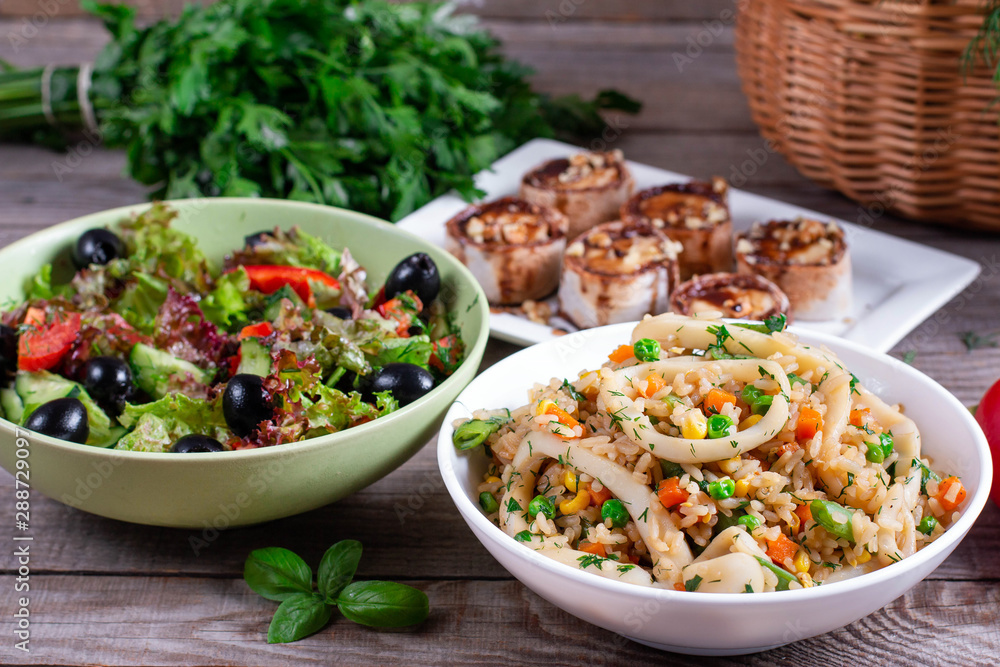 Dinner: salad, fried squid with rice and dessert Dinner: salad, fried squid with rice and dessert