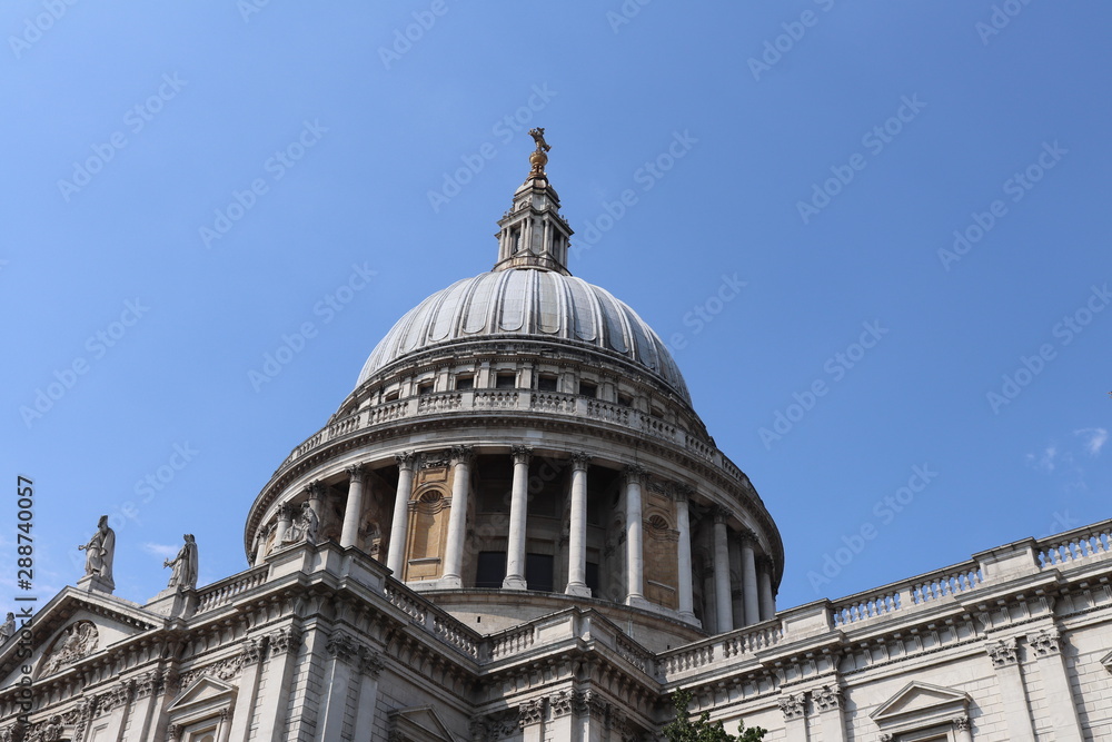 La cathédrale Saint Paul de Londres, construite en 1710 - Londres - Royaume Uni