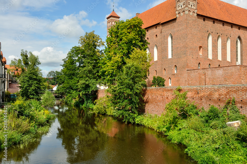 Miasto Lidzbark Warmiński - zamek i rzeka Łyna