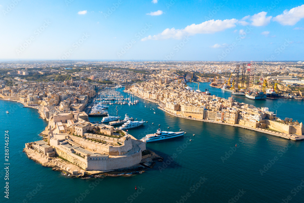 Malta. Birgu and Senglea cityscapes.
