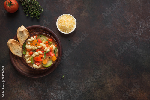 Bild auf Leinwand Minestrone Soup