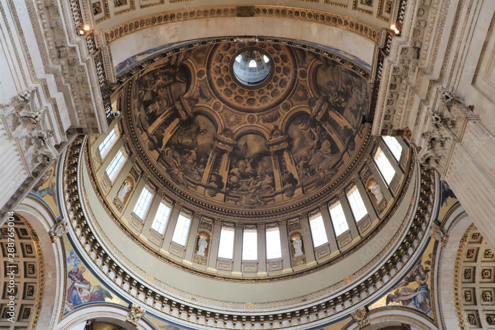 Cathédrale Saint Paul de Londres - Angleterre - Vue intérieure - Vue du plafond de la coupole
