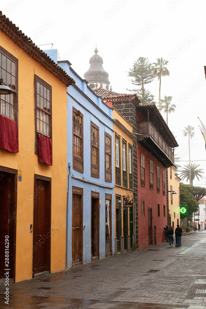 Fototapeta premium Dans les rues de La laguna