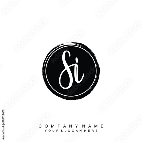 SI initials handwriting logo, with brush template and brush circle