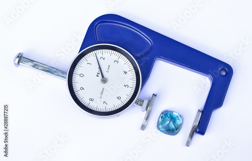 Blue zircon being measured